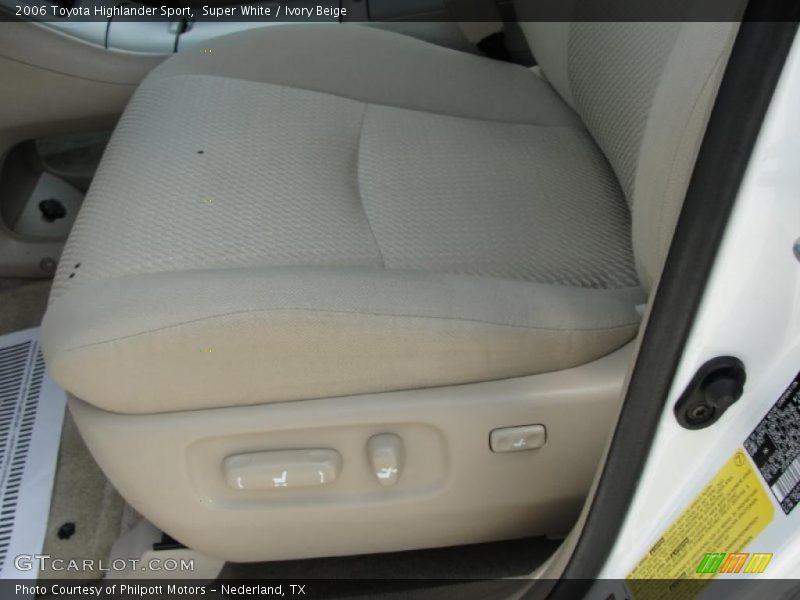 Super White / Ivory Beige 2006 Toyota Highlander Sport