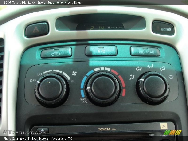 Super White / Ivory Beige 2006 Toyota Highlander Sport