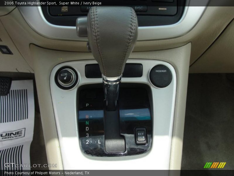 Super White / Ivory Beige 2006 Toyota Highlander Sport