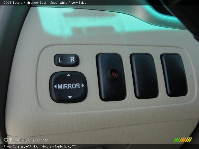 Super White / Ivory Beige 2006 Toyota Highlander Sport
