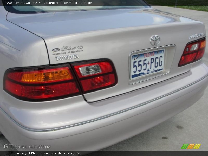 Cashmere Beige Metallic / Beige 1998 Toyota Avalon XLS