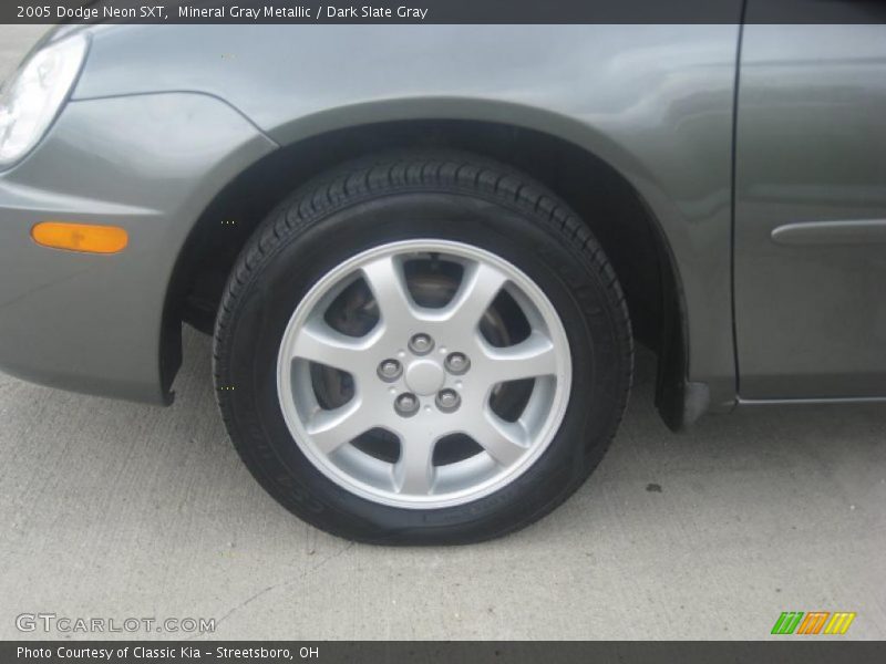 Mineral Gray Metallic / Dark Slate Gray 2005 Dodge Neon SXT