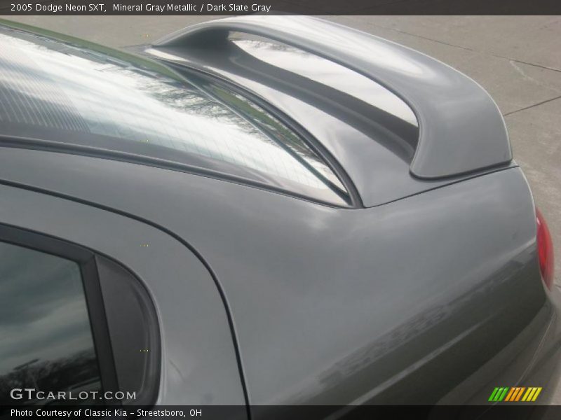 Mineral Gray Metallic / Dark Slate Gray 2005 Dodge Neon SXT