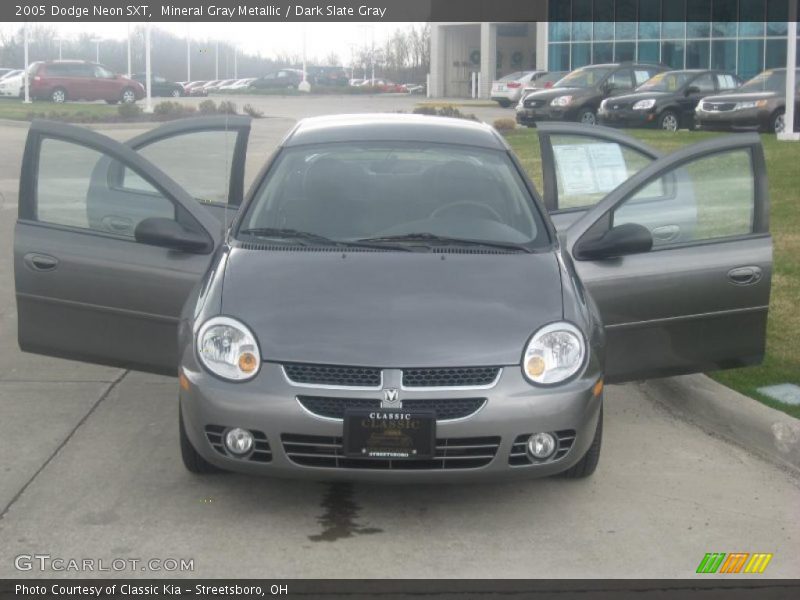 Mineral Gray Metallic / Dark Slate Gray 2005 Dodge Neon SXT