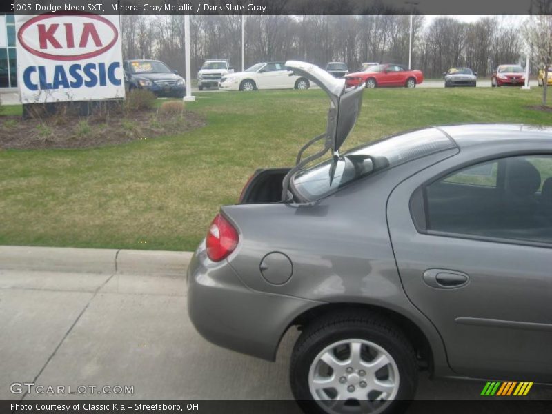 Mineral Gray Metallic / Dark Slate Gray 2005 Dodge Neon SXT