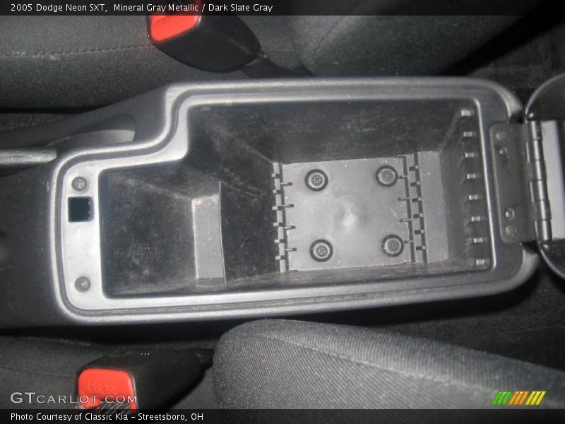 Mineral Gray Metallic / Dark Slate Gray 2005 Dodge Neon SXT