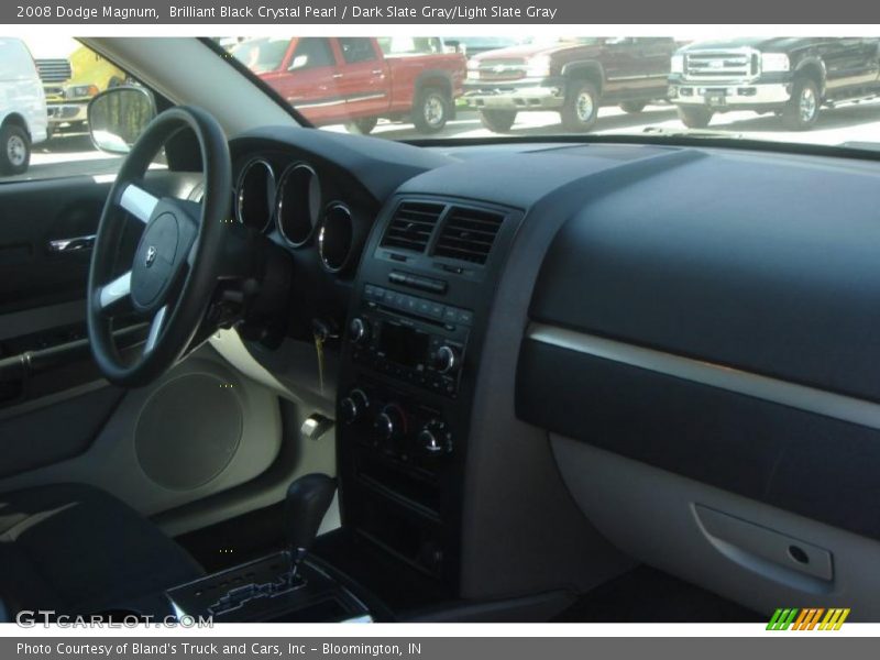 Brilliant Black Crystal Pearl / Dark Slate Gray/Light Slate Gray 2008 Dodge Magnum