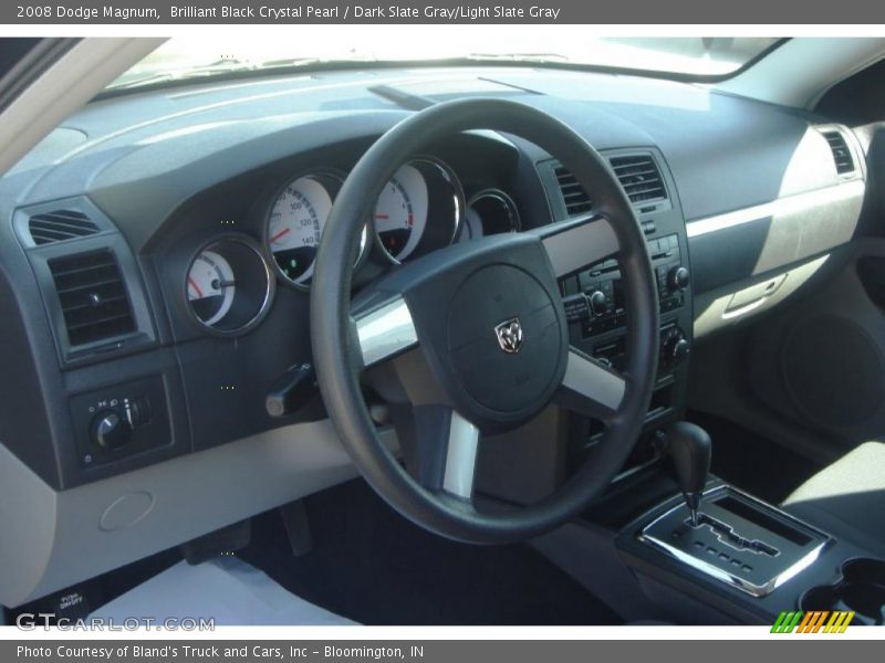 Brilliant Black Crystal Pearl / Dark Slate Gray/Light Slate Gray 2008 Dodge Magnum
