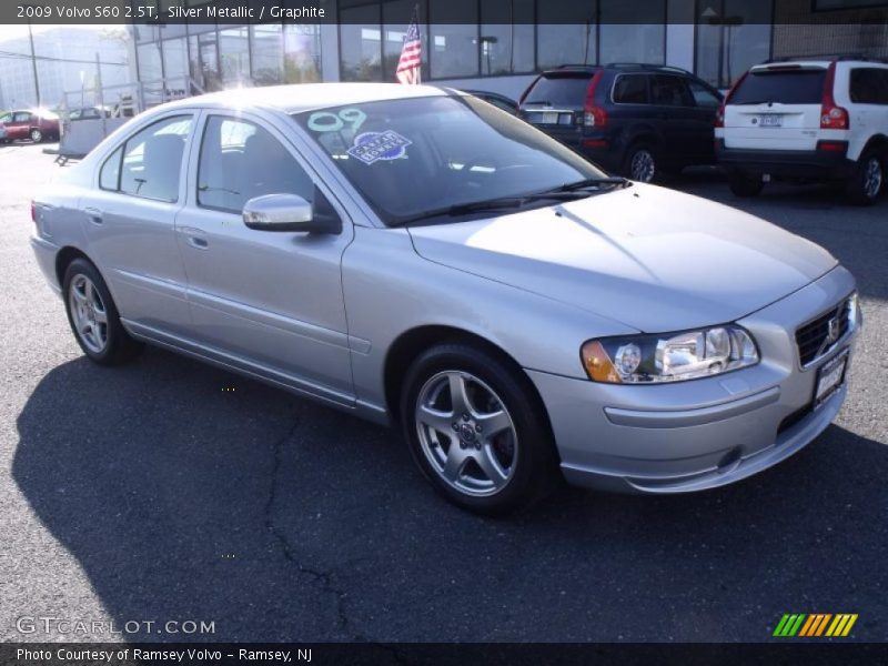 Silver Metallic / Graphite 2009 Volvo S60 2.5T