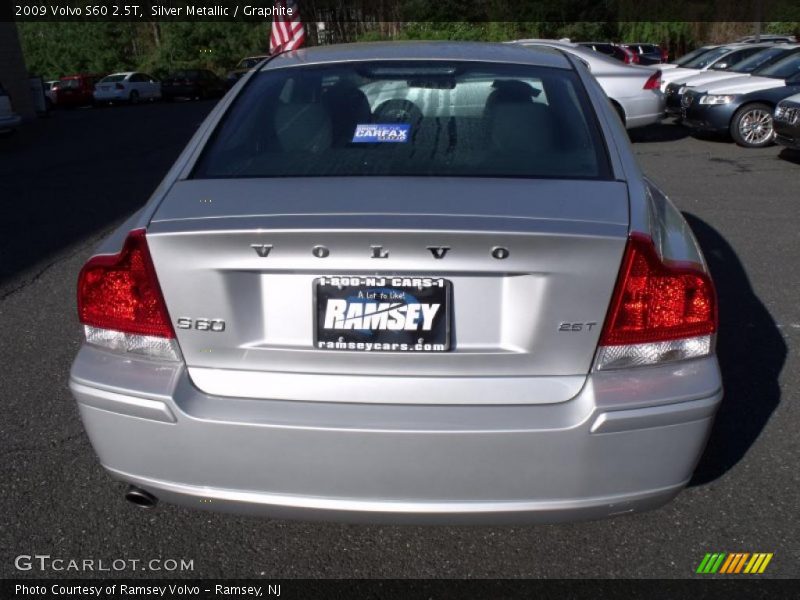 Silver Metallic / Graphite 2009 Volvo S60 2.5T