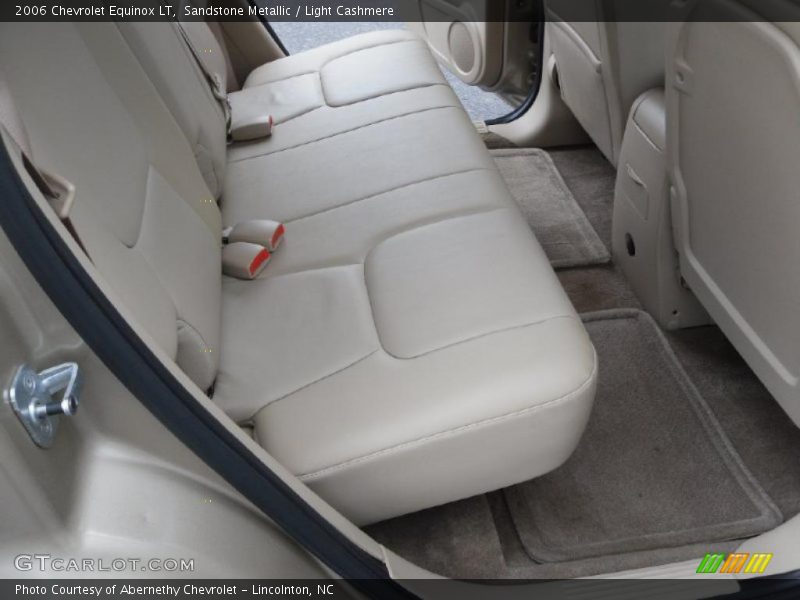 Sandstone Metallic / Light Cashmere 2006 Chevrolet Equinox LT