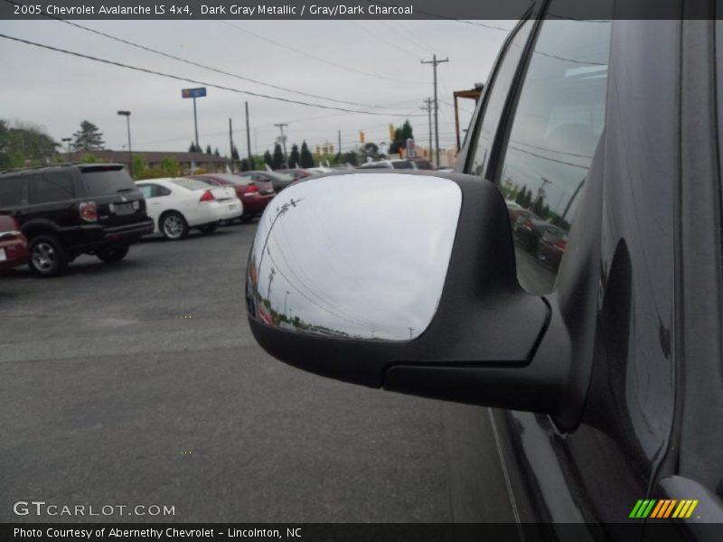 Dark Gray Metallic / Gray/Dark Charcoal 2005 Chevrolet Avalanche LS 4x4