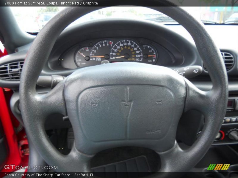 Bright Red / Graphite 2000 Pontiac Sunfire SE Coupe