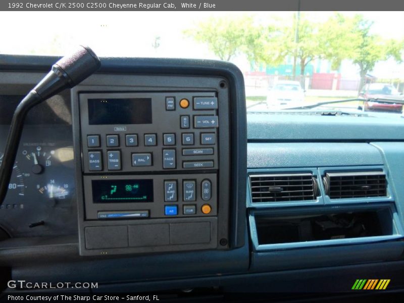 White / Blue 1992 Chevrolet C/K 2500 C2500 Cheyenne Regular Cab