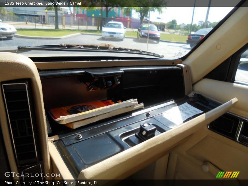 Sand Beige / Camel 1989 Jeep Cherokee