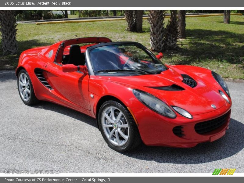 Front 3/4 View of 2005 Elise 