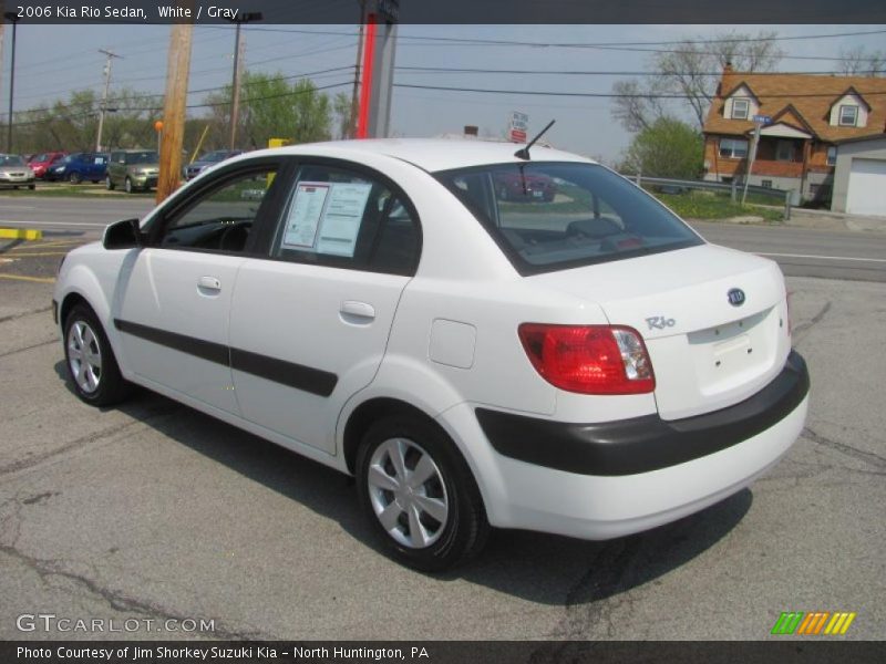 White / Gray 2006 Kia Rio Sedan