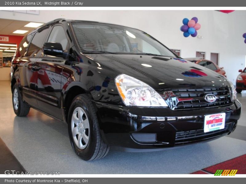Midnight Black / Gray 2010 Kia Sedona LX
