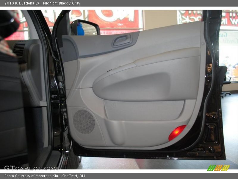 Midnight Black / Gray 2010 Kia Sedona LX