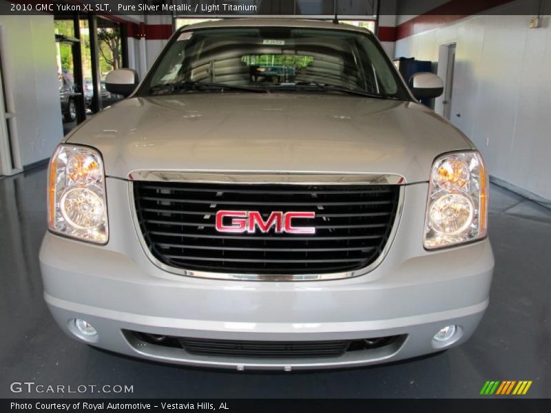 Pure Silver Metallic / Light Titanium 2010 GMC Yukon XL SLT