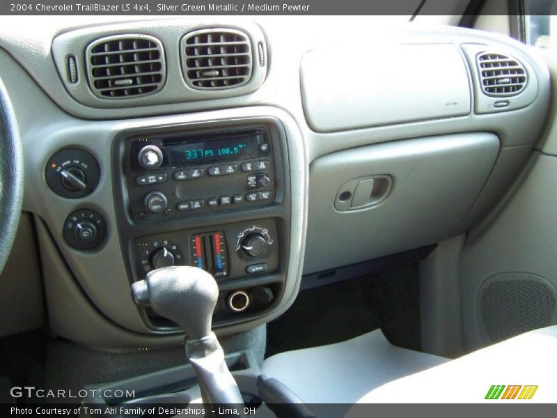 Silver Green Metallic / Medium Pewter 2004 Chevrolet TrailBlazer LS 4x4