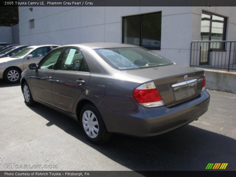 Phantom Gray Pearl / Gray 2005 Toyota Camry LE
