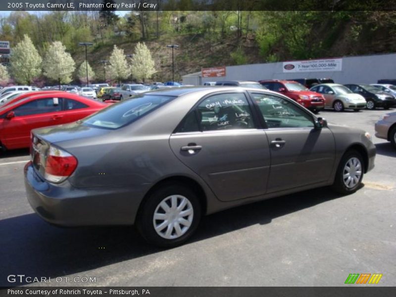 Phantom Gray Pearl / Gray 2005 Toyota Camry LE