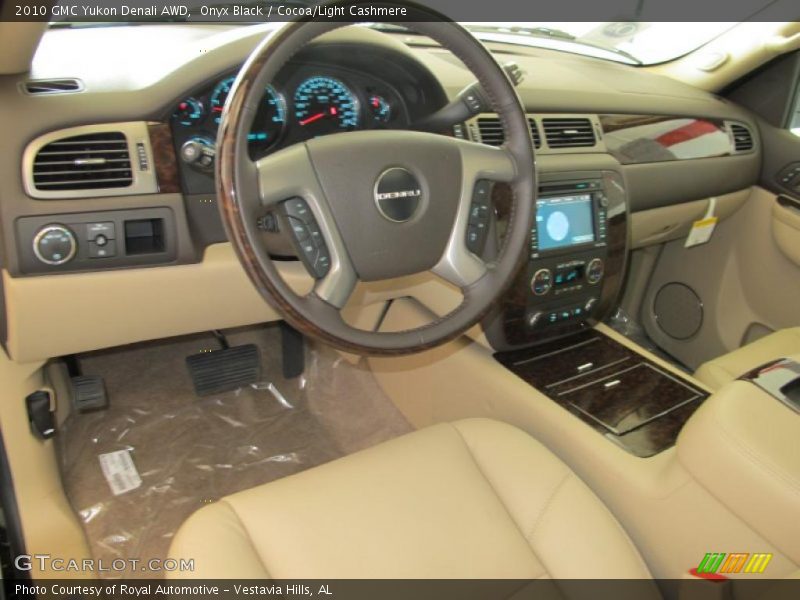 Onyx Black / Cocoa/Light Cashmere 2010 GMC Yukon Denali AWD