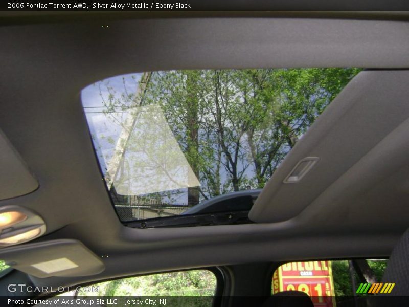 Silver Alloy Metallic / Ebony Black 2006 Pontiac Torrent AWD