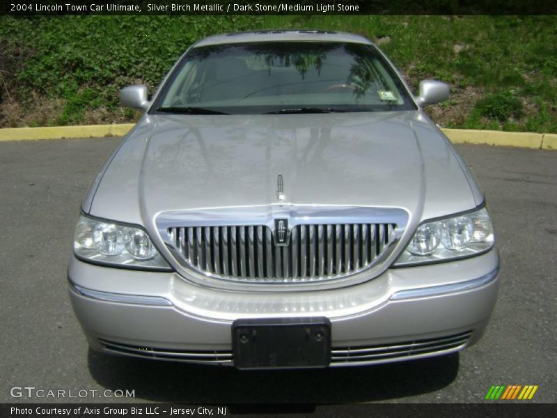 Silver Birch Metallic / Dark Stone/Medium Light Stone 2004 Lincoln Town Car Ultimate