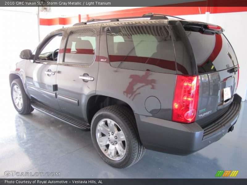 Storm Gray Metallic / Light Titanium 2010 GMC Yukon SLT