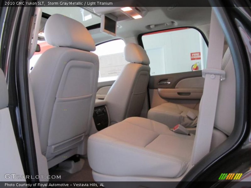 Storm Gray Metallic / Light Titanium 2010 GMC Yukon SLT