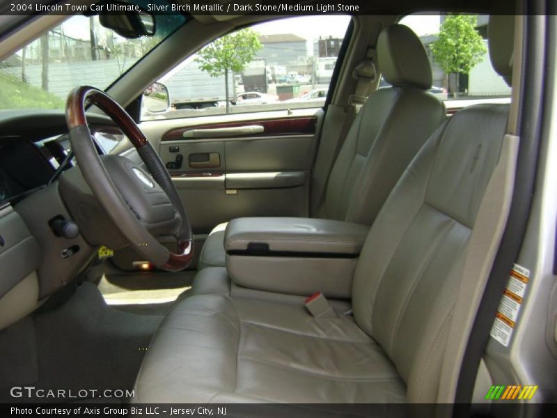 Silver Birch Metallic / Dark Stone/Medium Light Stone 2004 Lincoln Town Car Ultimate