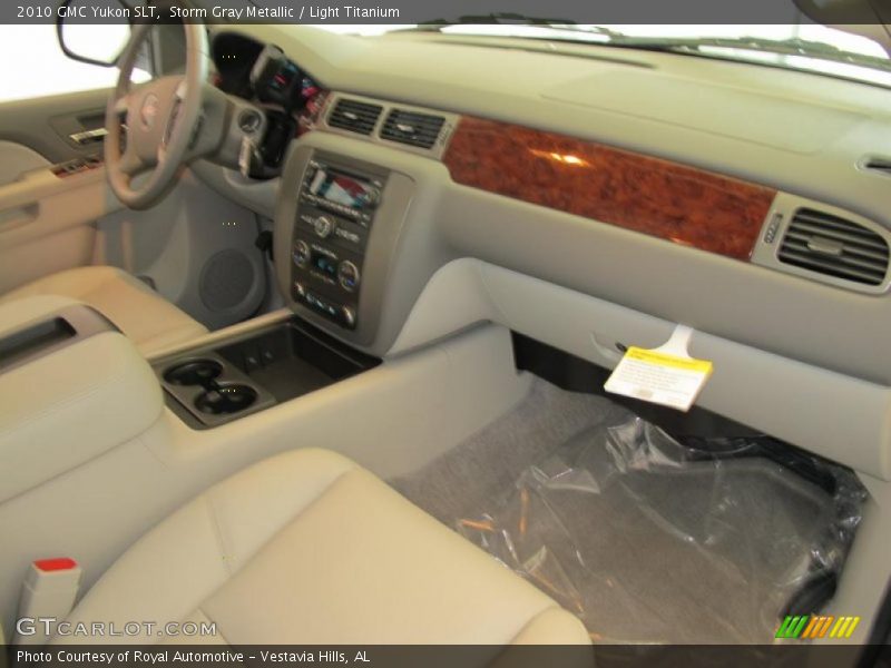 Storm Gray Metallic / Light Titanium 2010 GMC Yukon SLT