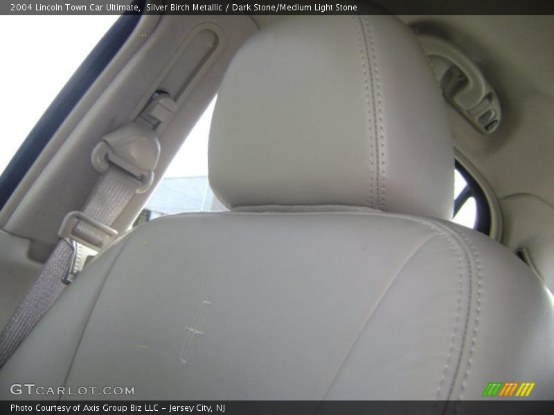 Silver Birch Metallic / Dark Stone/Medium Light Stone 2004 Lincoln Town Car Ultimate