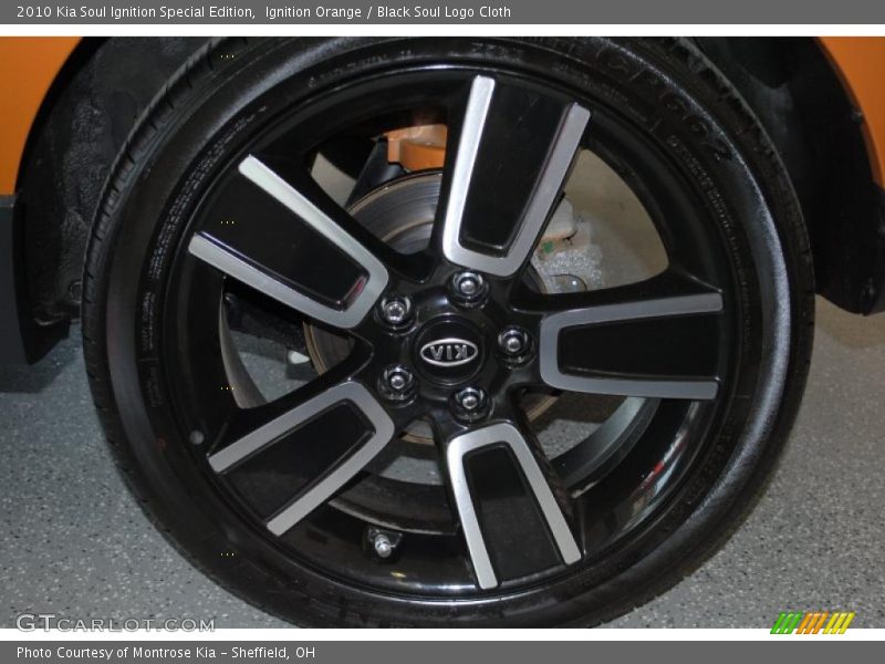 Ignition Orange / Black Soul Logo Cloth 2010 Kia Soul Ignition Special Edition