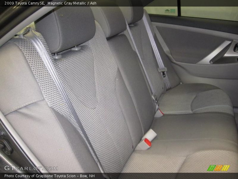 Magnetic Gray Metallic / Ash 2009 Toyota Camry SE
