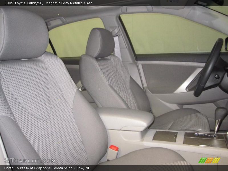 Magnetic Gray Metallic / Ash 2009 Toyota Camry SE
