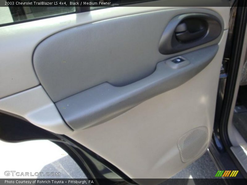 Black / Medium Pewter 2003 Chevrolet TrailBlazer LS 4x4