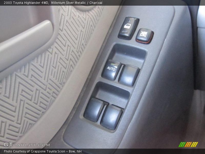 Millenium Silver Metallic / Charcoal 2003 Toyota Highlander 4WD