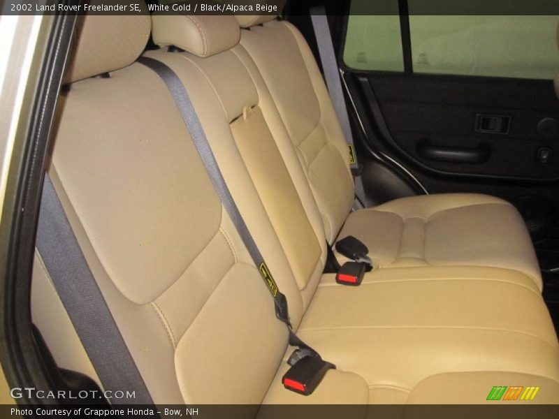 White Gold / Black/Alpaca Beige 2002 Land Rover Freelander SE
