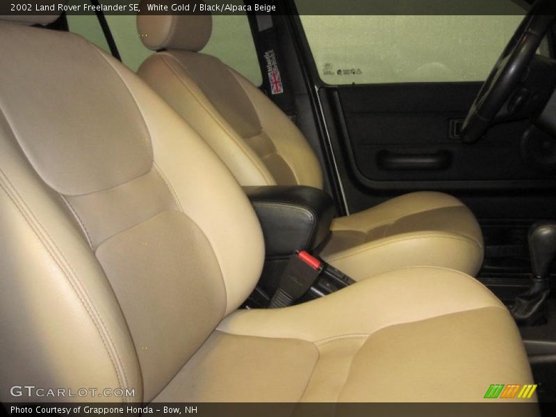 White Gold / Black/Alpaca Beige 2002 Land Rover Freelander SE