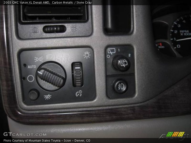 Carbon Metallic / Stone Gray 2003 GMC Yukon XL Denali AWD
