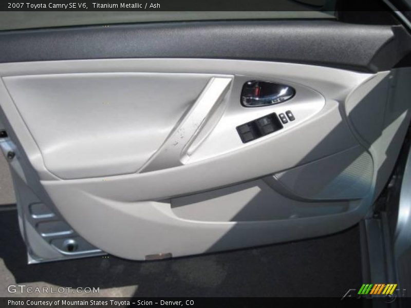 Titanium Metallic / Ash 2007 Toyota Camry SE V6