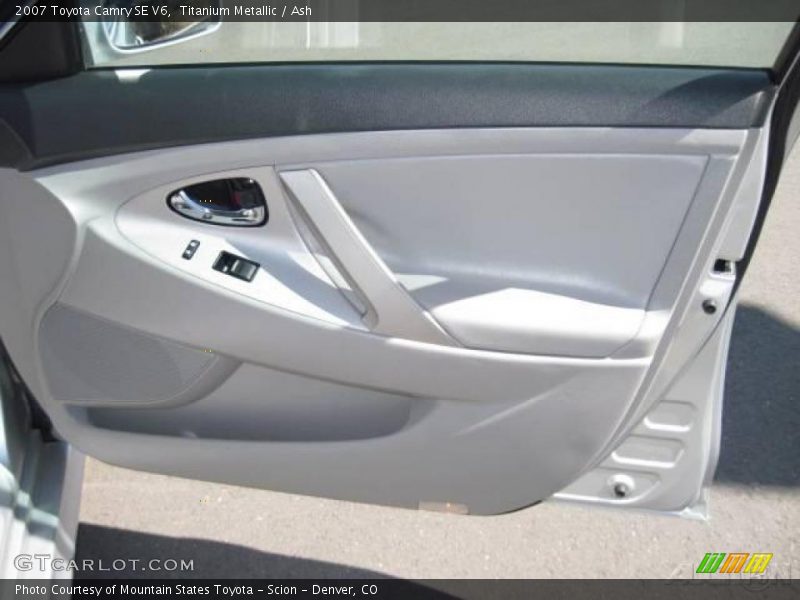Titanium Metallic / Ash 2007 Toyota Camry SE V6