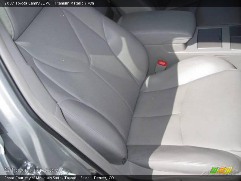 Titanium Metallic / Ash 2007 Toyota Camry SE V6