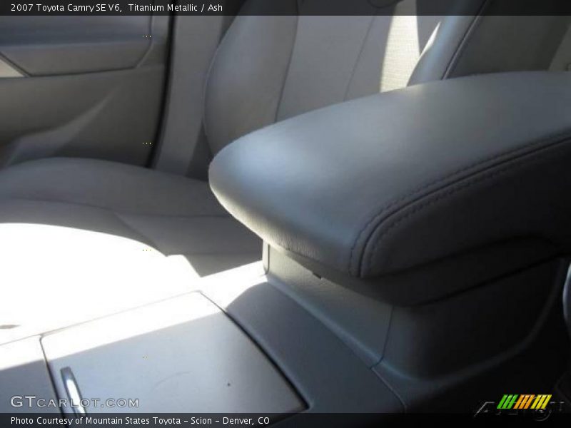Titanium Metallic / Ash 2007 Toyota Camry SE V6