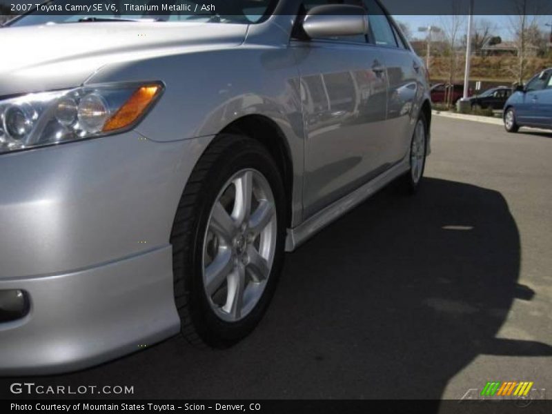 Titanium Metallic / Ash 2007 Toyota Camry SE V6