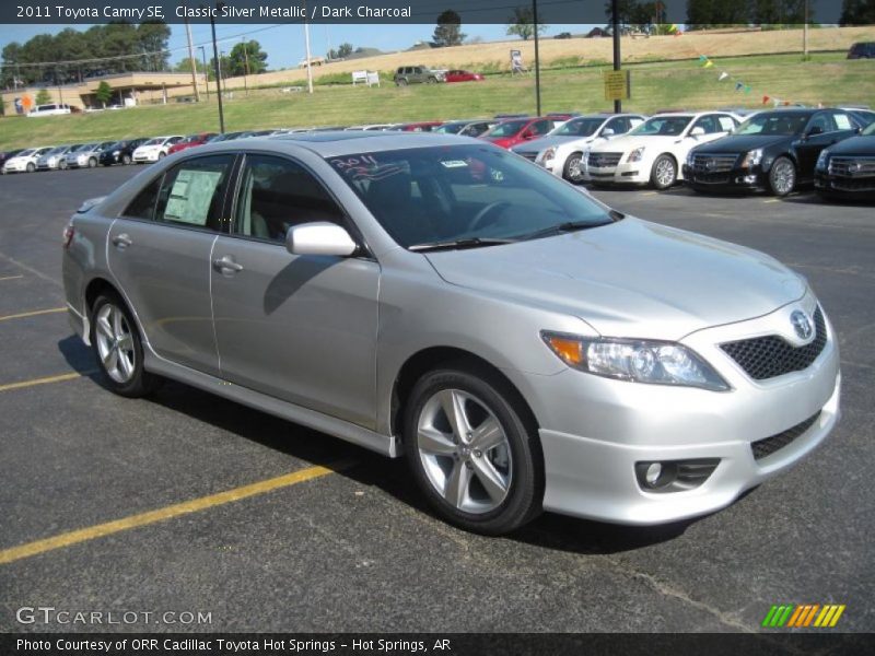 Classic Silver Metallic / Dark Charcoal 2011 Toyota Camry SE