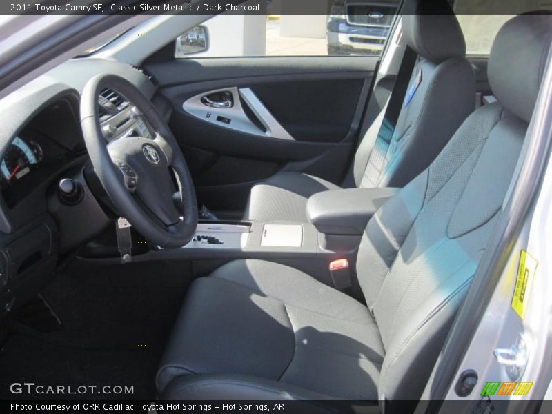 Classic Silver Metallic / Dark Charcoal 2011 Toyota Camry SE
